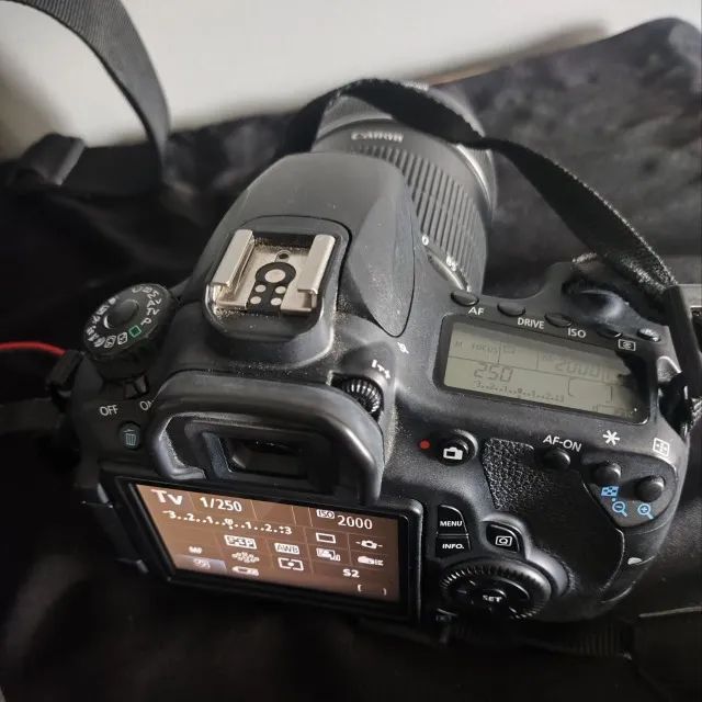 Camera fotográfica Canon EOS 60D + kit completo + lente 50mm (ótimo estado)  - Foto 2