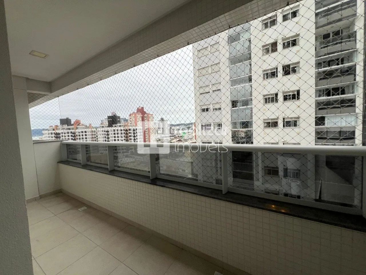 Apartamento 3 quartos no bairro Estreito, Florianópolis - Foto 3