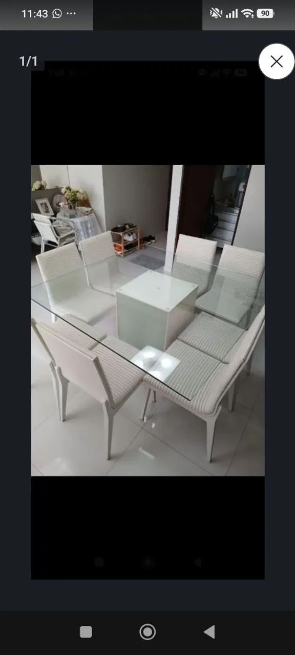 Vendo linda mesa de jantar.
