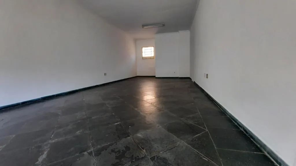 SALA COMERCIAL PARA LOCAÇÃO NA RUA 6 - Foto 3