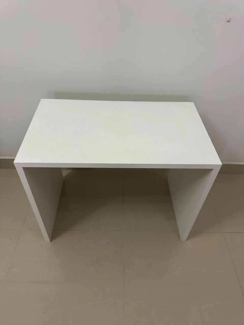 Mesa Branca de Apoio - Prática e Versátil - Foto 4