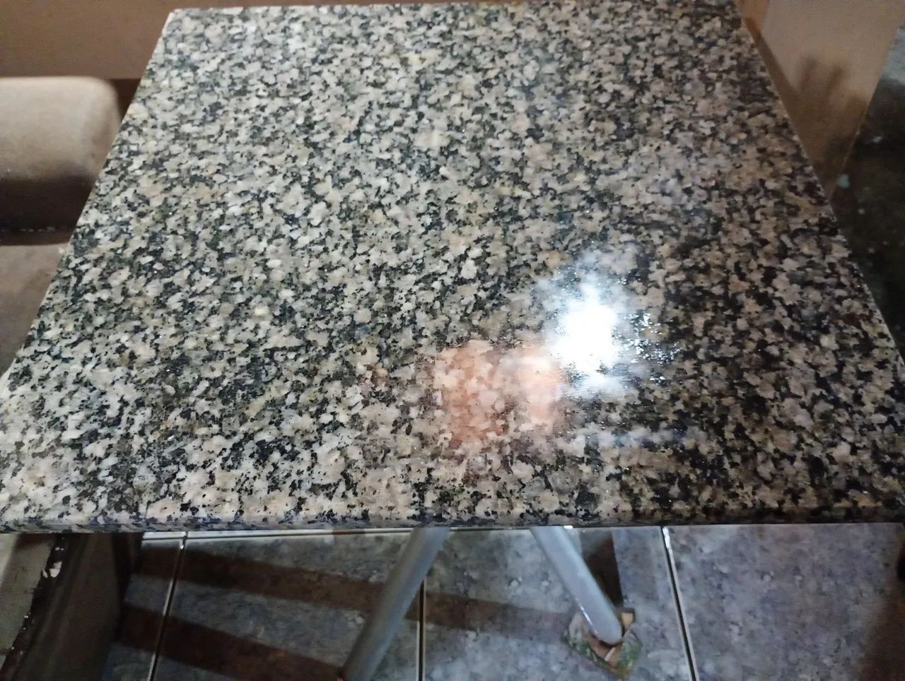 MESA COM TAMPO DE GRANITO - Foto 3