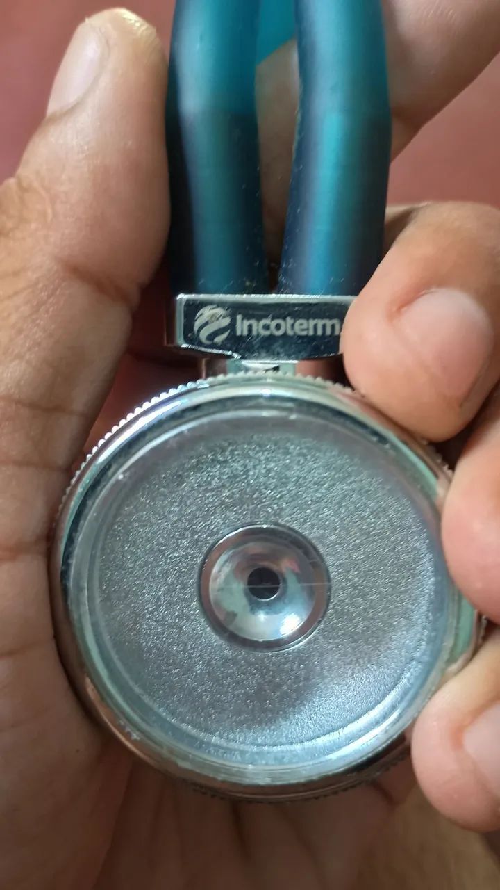 Vendo kit esfigmomanômetro, estetoscópio - Foto 4