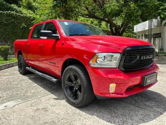 Ram Classic Laramie 5.7 V8 16V Gasolina 4X4 Aut. 2023 - Foto 2