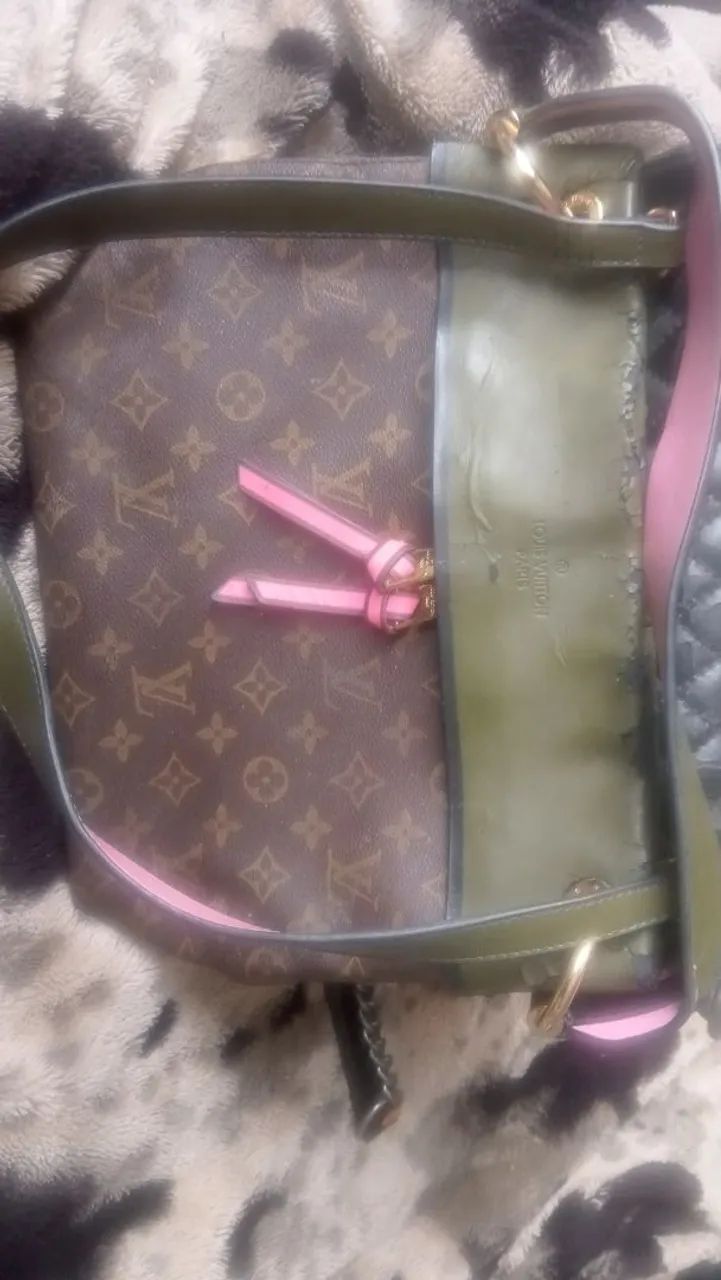 Bolsas de marca com avarias  - Foto 4