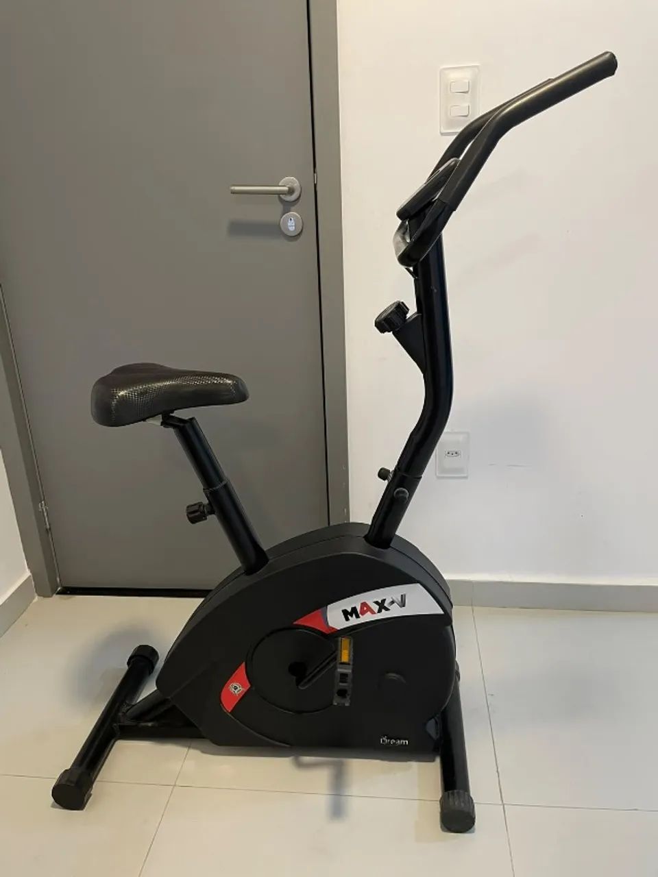 Bicicleta Ergométrica Magnética Vertical Max V