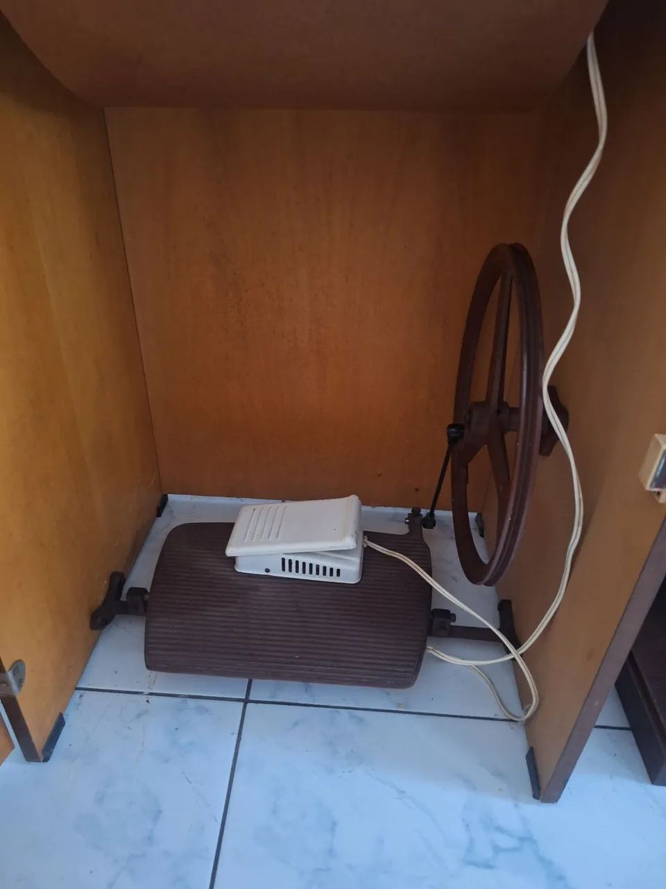 Máquina de costura Elgin - Foto 6