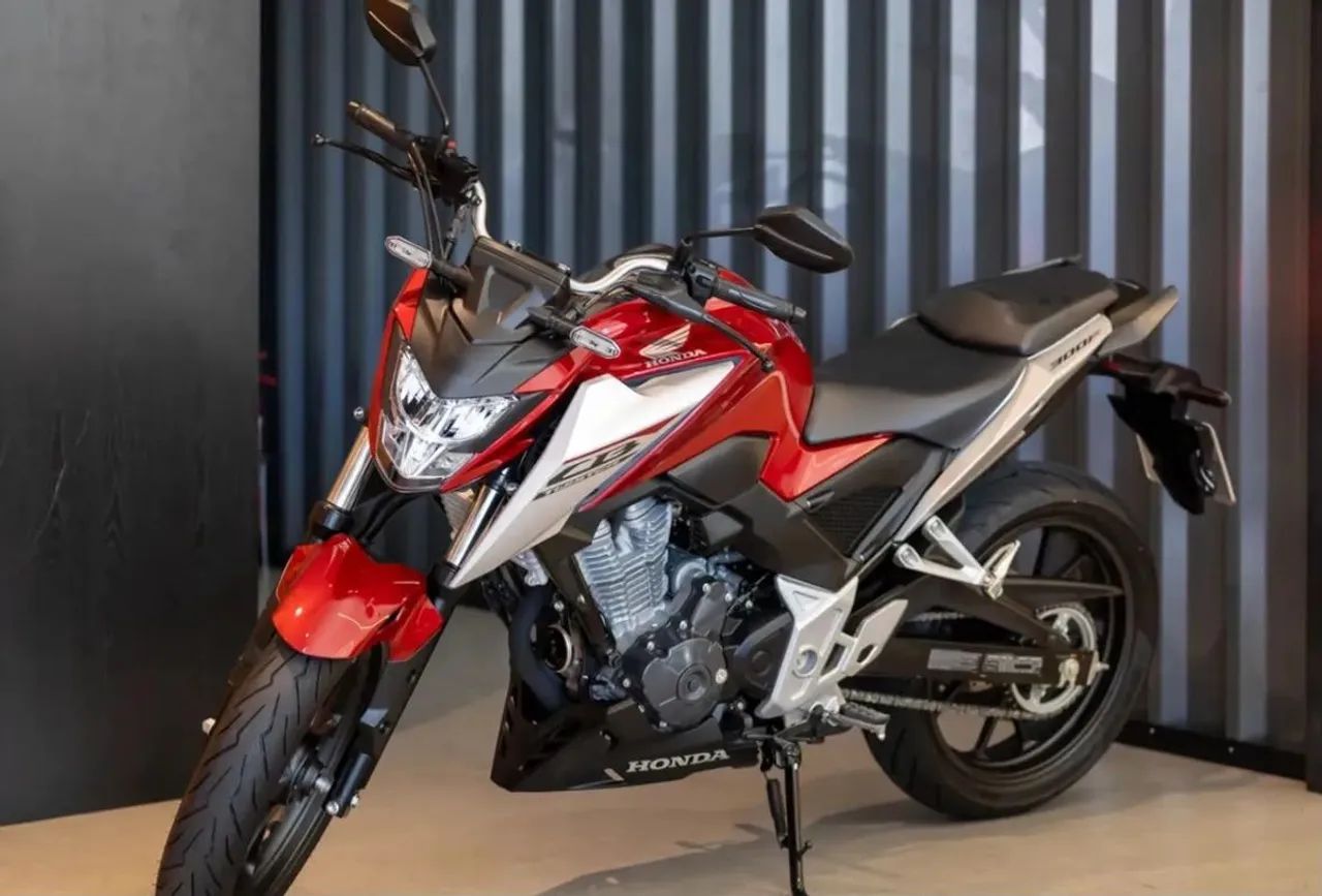 Cb 300f  