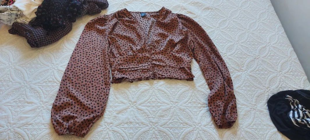 Lote de roupas e sapatos - Foto 3