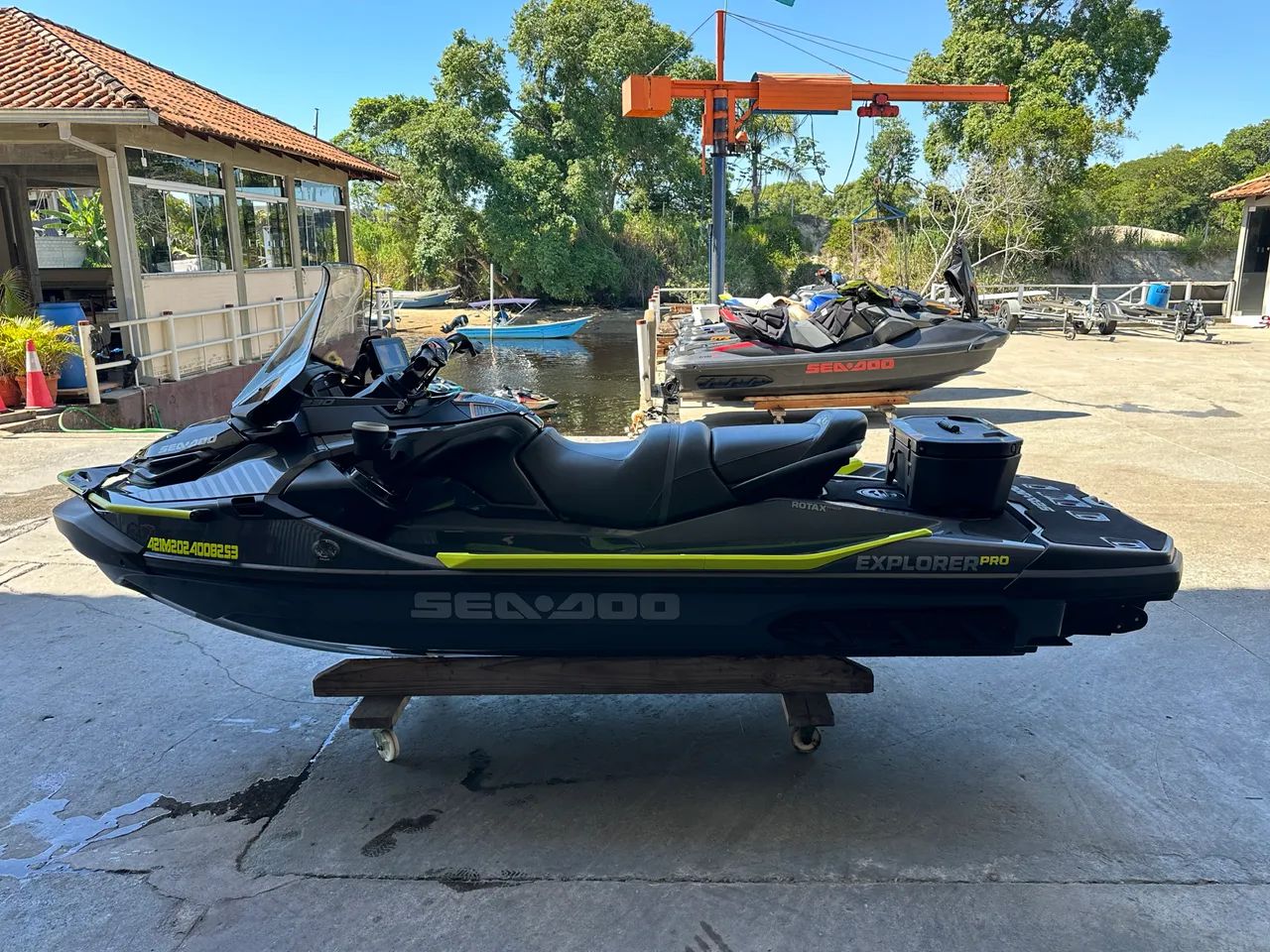 Jet explorer pro 230 2024