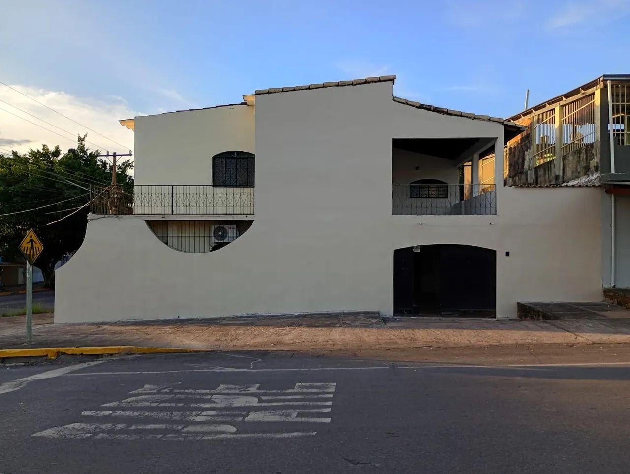 Aluga-se 