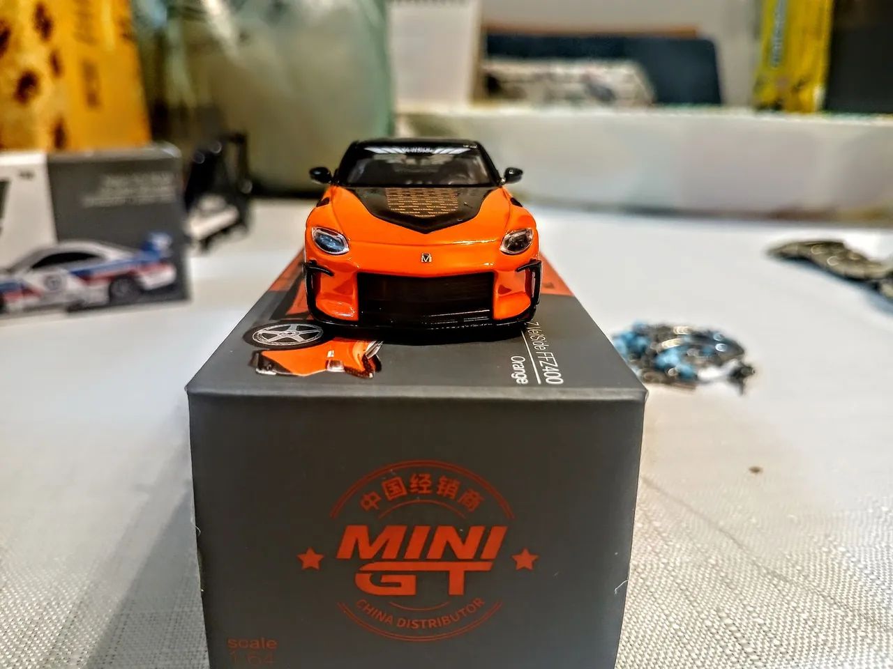 Mini GT Nissan Z Veilside FFZ400 1/64 - Hobbies e coleções