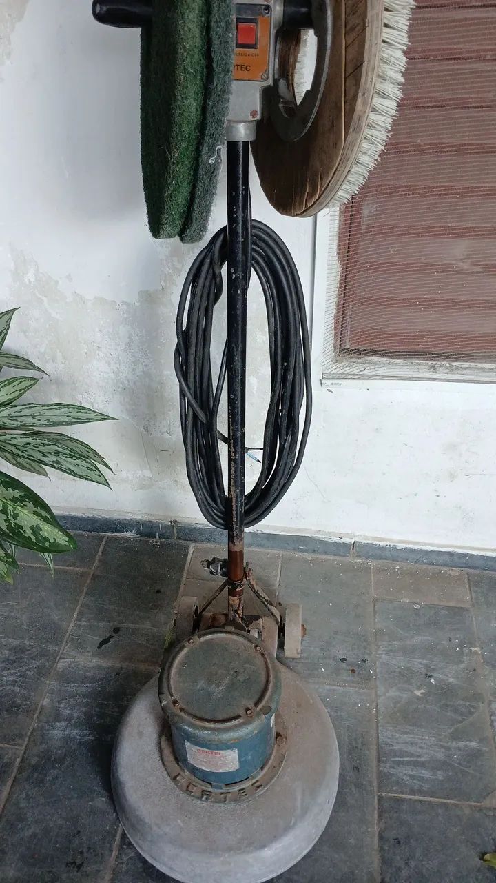 Maquina industrial de limpeza 
