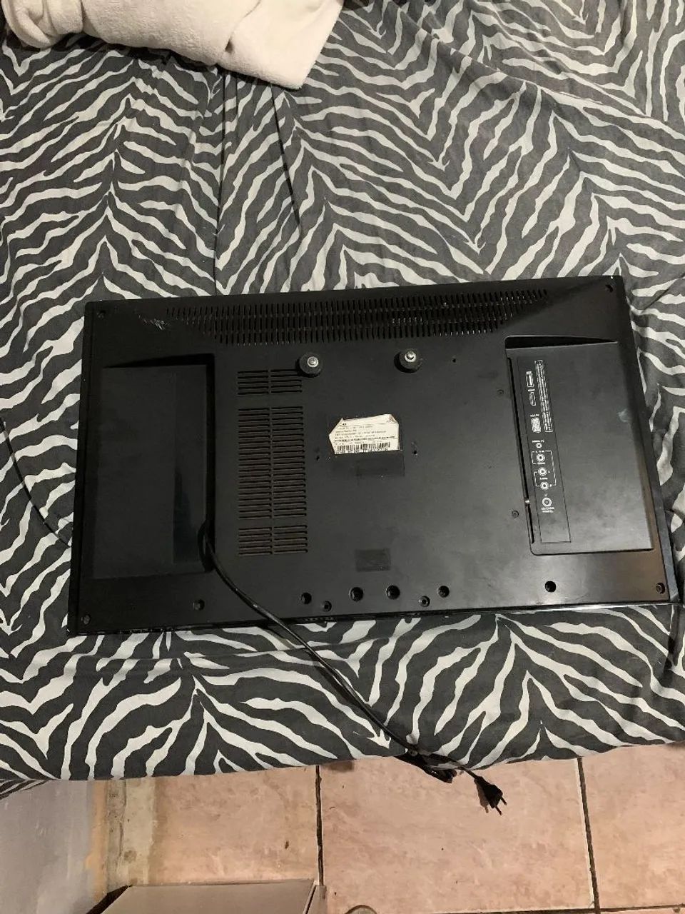 Vendo Televisão 24 polegadas  - Foto 2