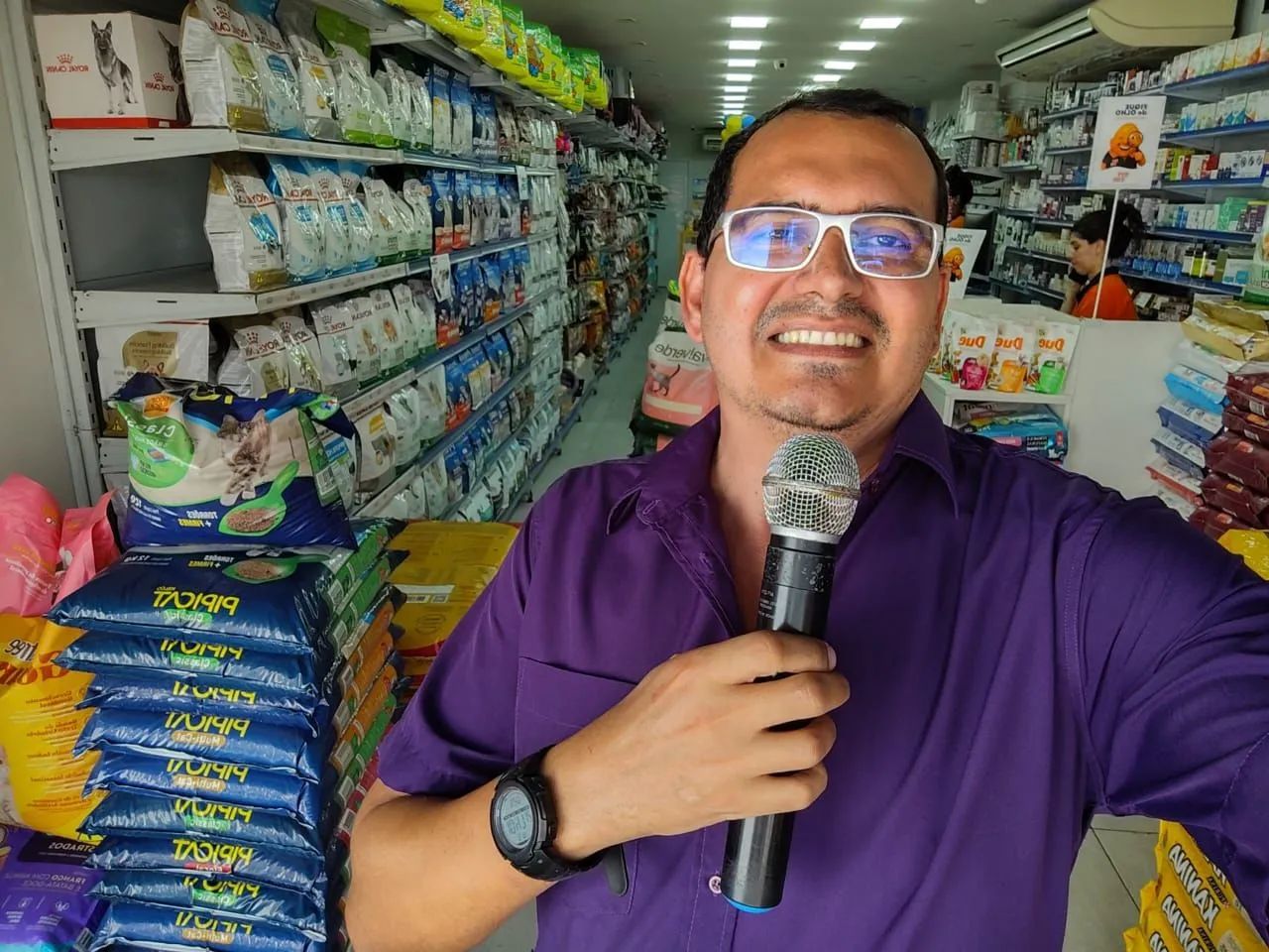 Locutor Comercial Porta de loja  - Foto 2