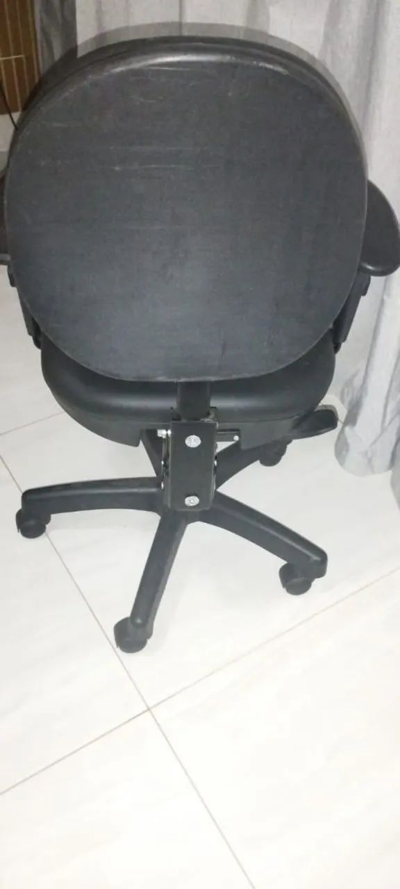 Cadeira escritório com suspensão funcionando  - Foto 2