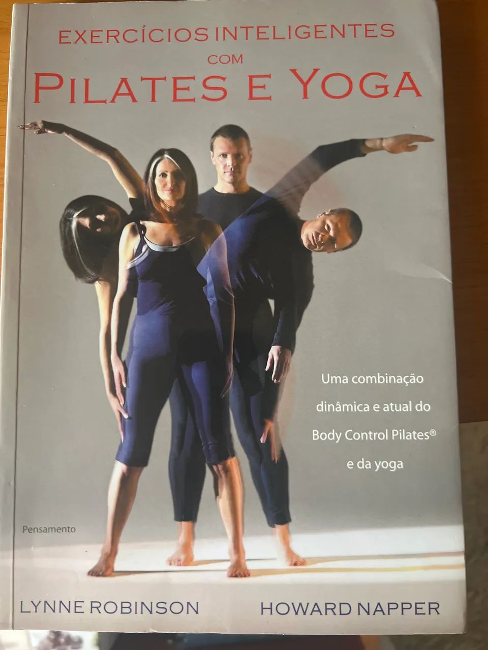 Livro pilates e yoga