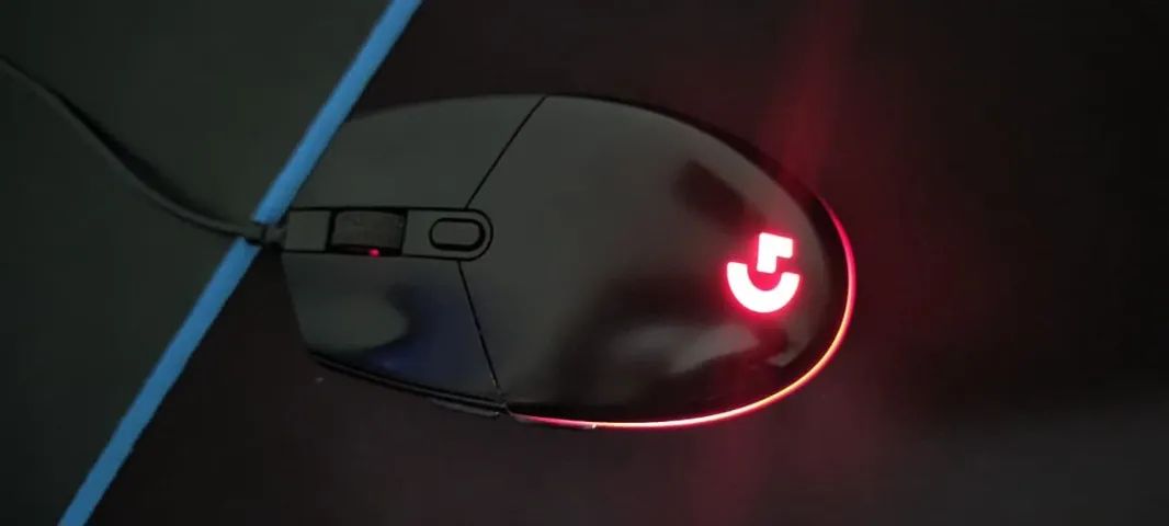 ? Logitech G203 LIGHTSYNC Gaming - Excelente Estado - Foto 2