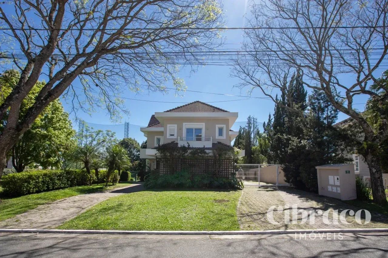 Casa à venda com 4 suítes no Alphaville Graciosa