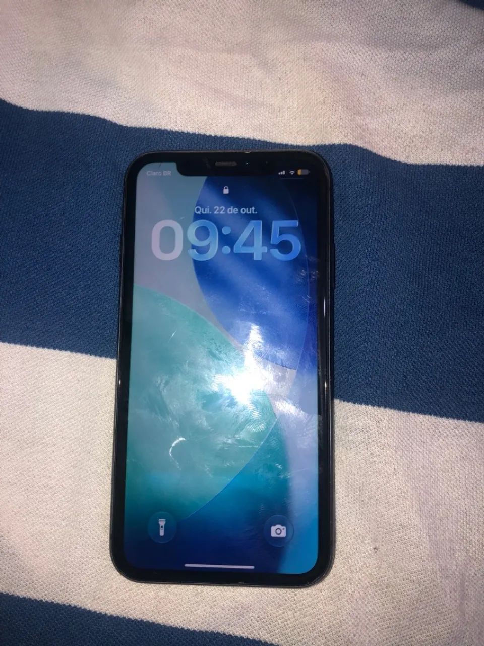 iPhone 11- sem marca de uso 