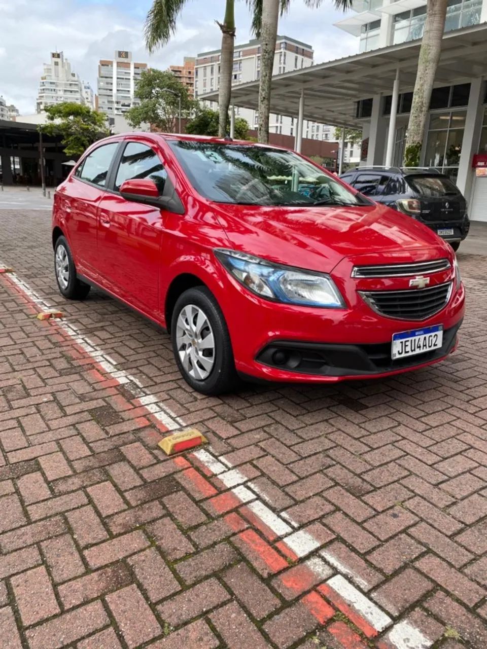 Chevrolet Onix Hatch LT 1.4 8V Flex Power Mec. 4P 2013 - Foto 2