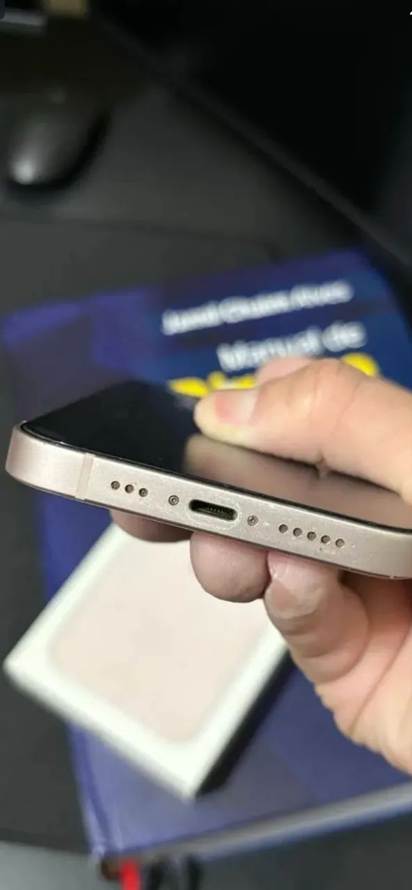 IPhone 13 com caixa impecável  - Foto 4