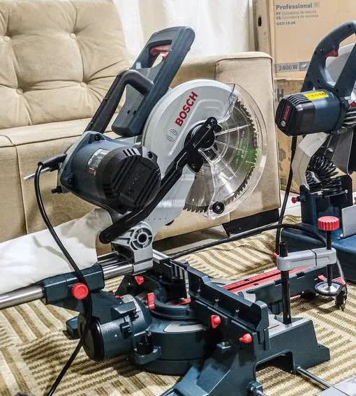 Serra de esquadria telescópica GCM 254D Bosch ( 127v ) Nova! Na caixa!