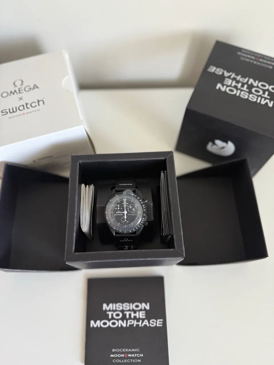 Omega Moonswatch Snoopy Preto - Foto 3