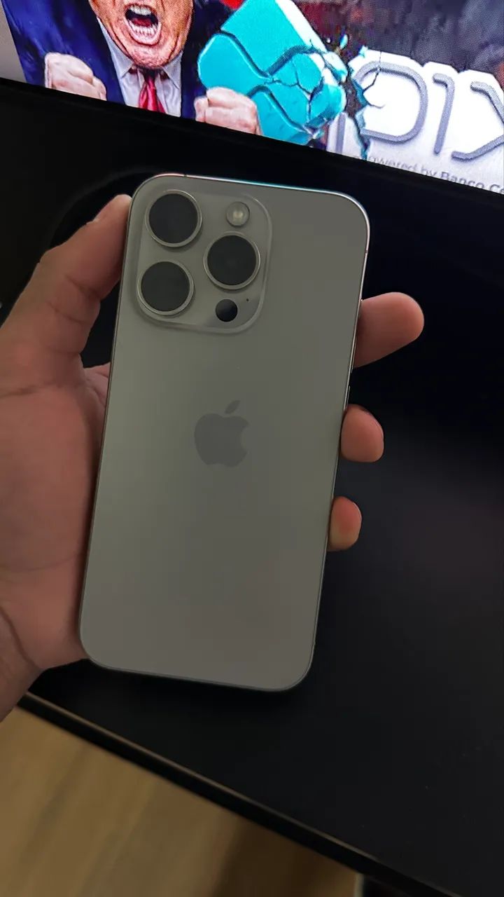 iPhone 15 pro  - Foto 2