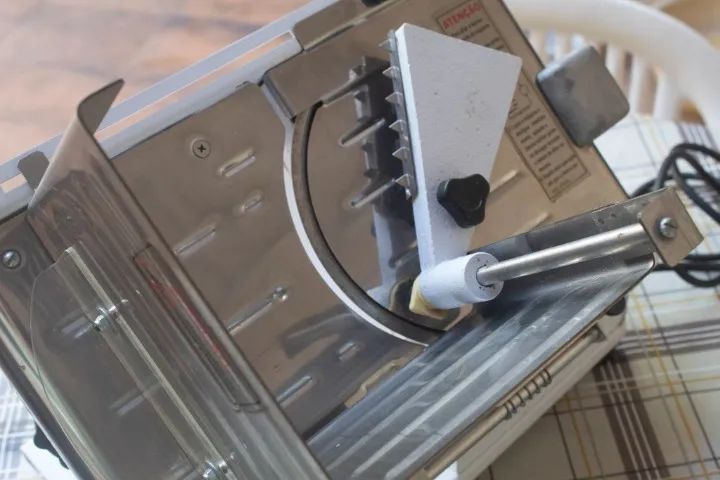 Máquina de Cortar Frios BERMAR - Foto 3