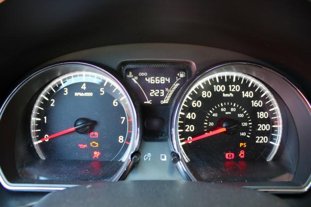 Nissan Versa 1.0 Conforto mec 17/18 ( - Foto 8