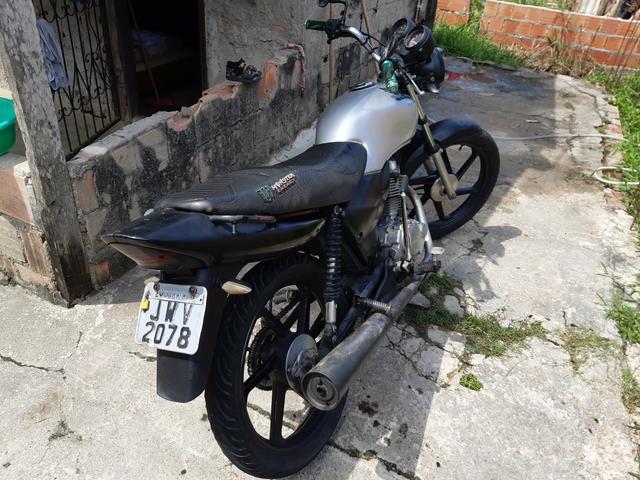Vende-se uma moto Honda ano 2002 - Foto 2