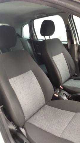 Ford Fiesta 2011/12 - Foto 3