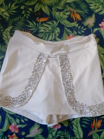 Short saia