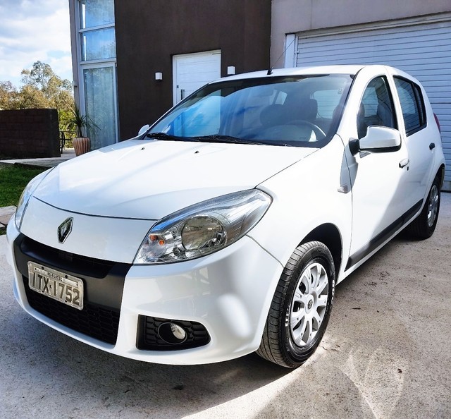 SANDERO COMPLETO 2013