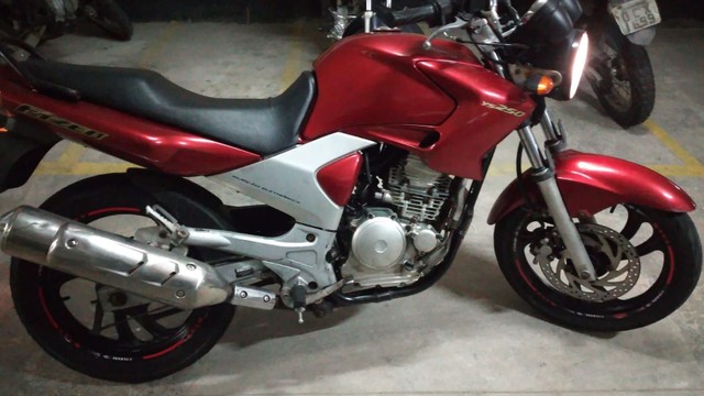 MOTO YAMAHA
