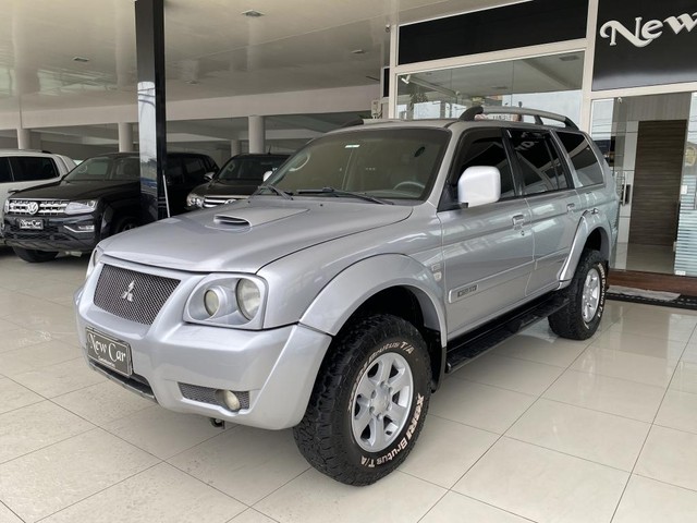 PAJERO SPORT HPE 2.5 4X4 DIESEL AUT.