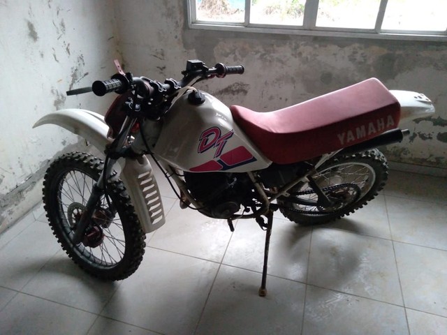 MOTO DT 180