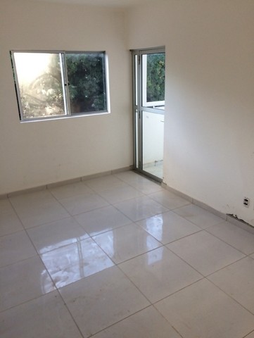GV Imóveis Vende -Ágio de ap no bairro Cristo Rei/ 2 qto + Varanda/ Terreo/ - Foto 5