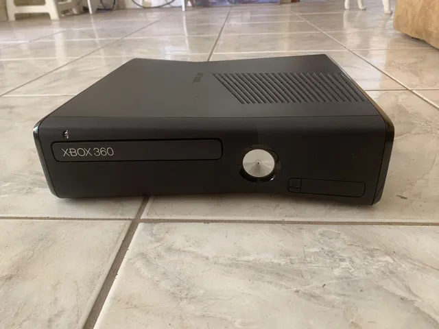 vendo Xbox 360 desbloqueado impecável 300$ - Hobbies e coleções - Vila São  Tiago, Piraquara 1247668031