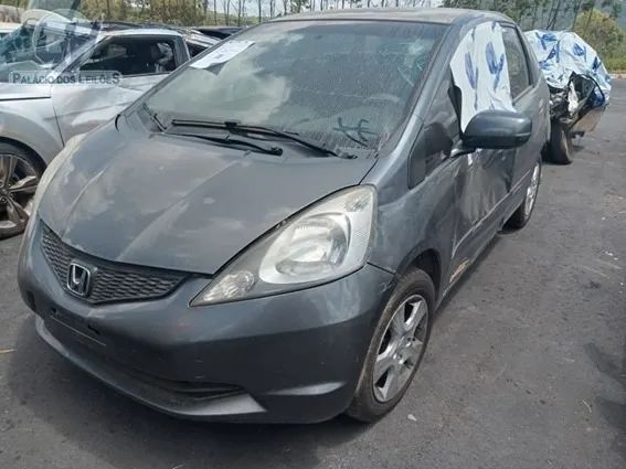 Honda Fit 1.5 automático 2012 - Sucata para retirada de peças