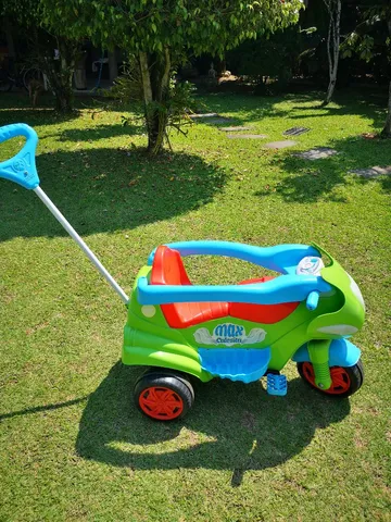 Motoca Carrinho De Passeio Triciclo Max Calesita Azul e Verde