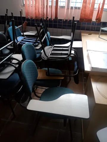 Cadeiras Universitárias - Foto 4