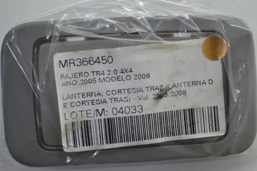 Luz Cortesia Luminaria Teto Mitsubishi Pajero Tr4 Tr 4 Origi - Foto 4