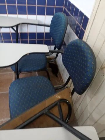 Cadeiras Universitárias - Foto 6