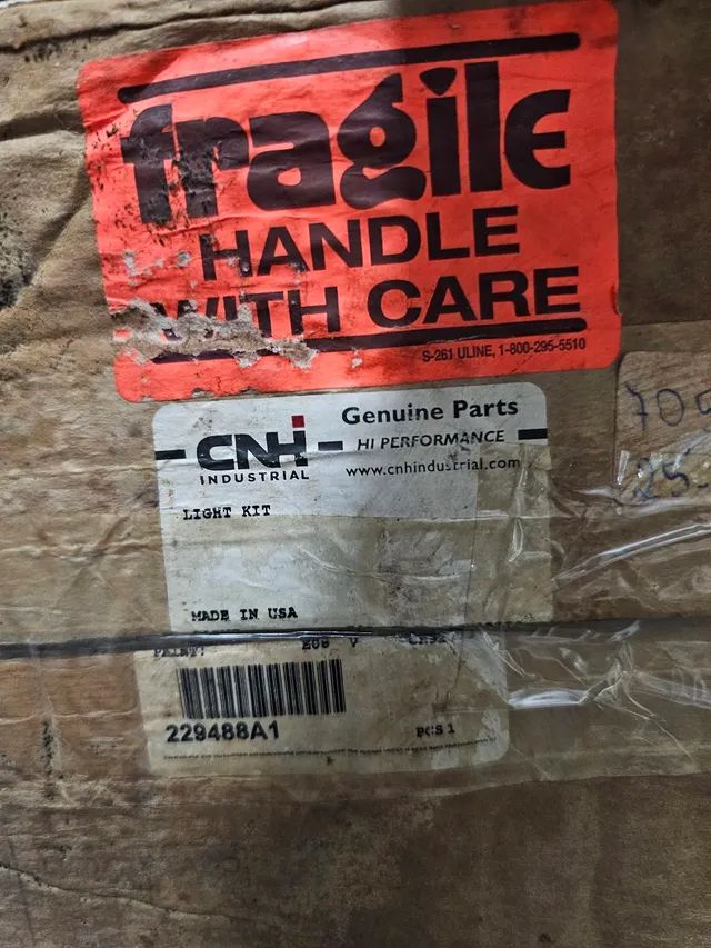 Case farol teto cabine novo original 229488A1 - Foto 6