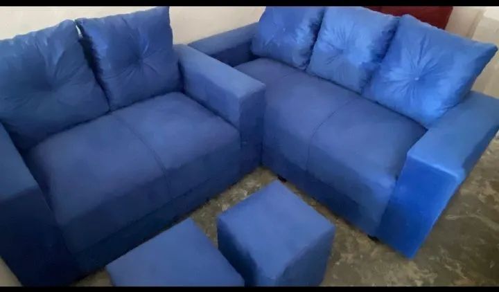 Kit sofá e puffs  - Foto 3