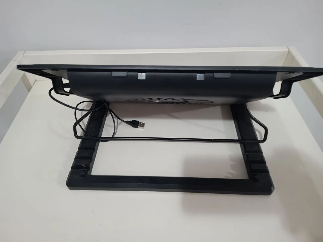 Base Cooler Vertical para Notebook Preto Multilaser