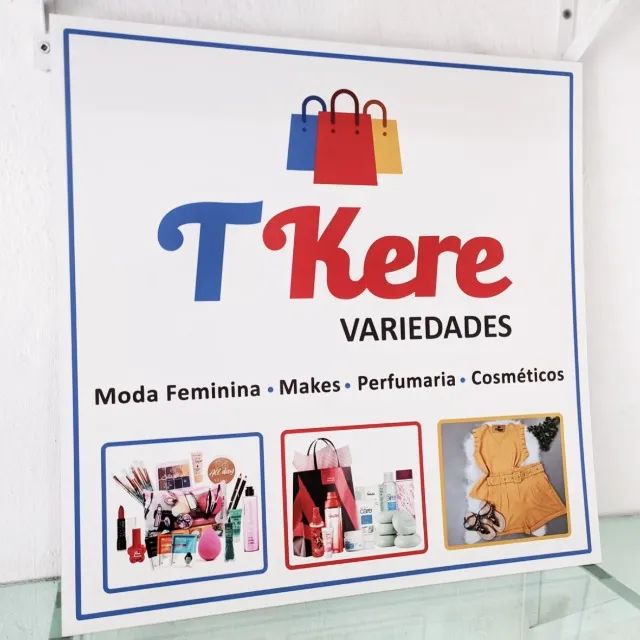 Pequena fachada para loja de variedades Equipamentos Para