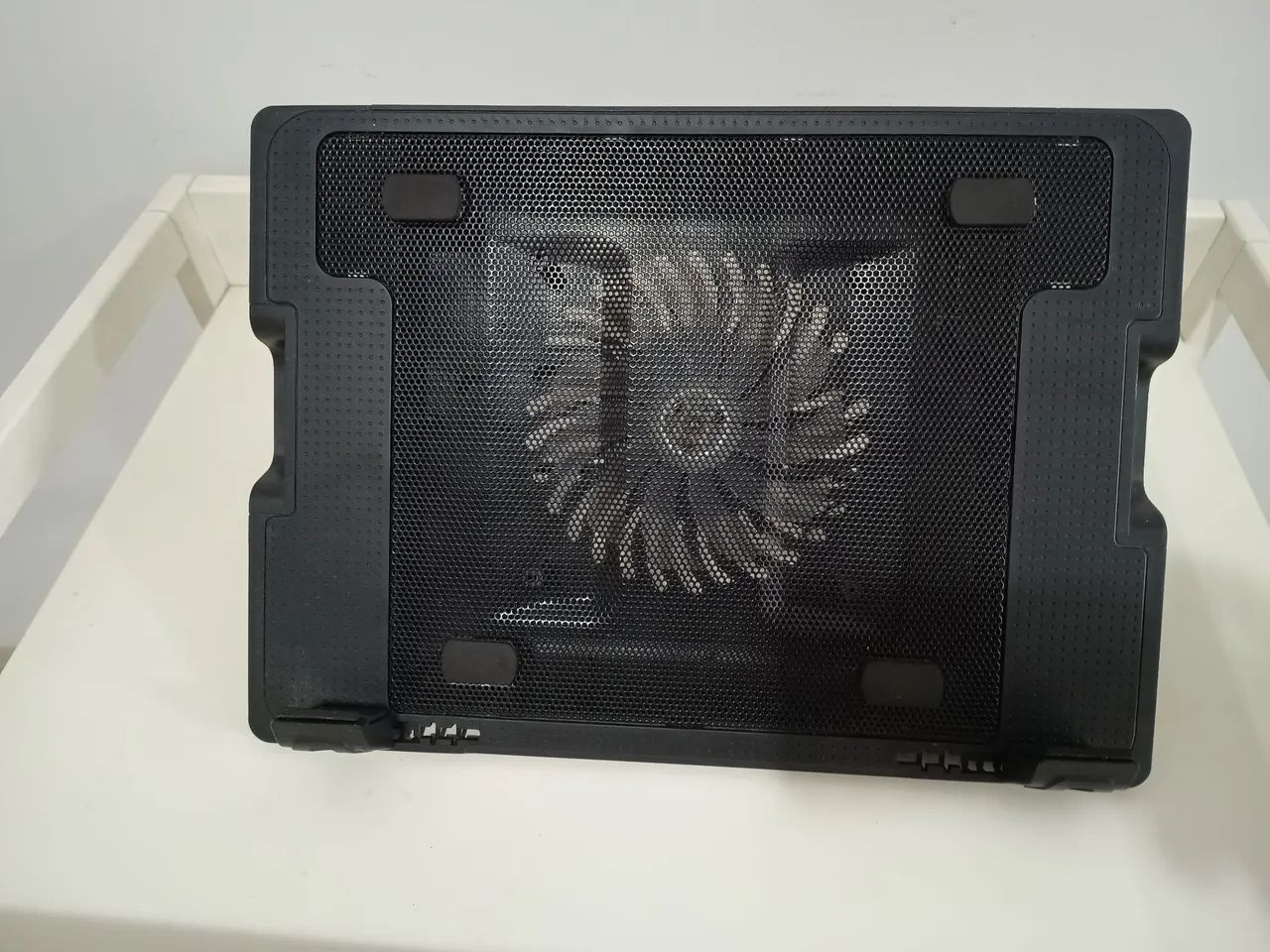 Base Cooler Vertical para Notebook Preto Multilaser - Foto 3